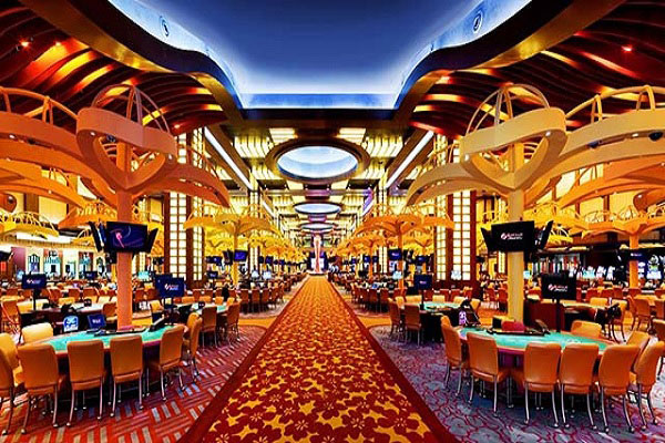Không gian bên trong khi chơi bàn cược casino